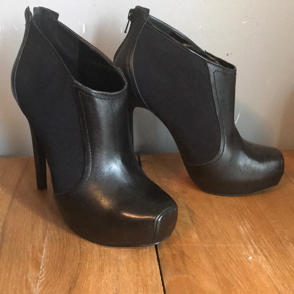 Jessica Simpson ankle boots